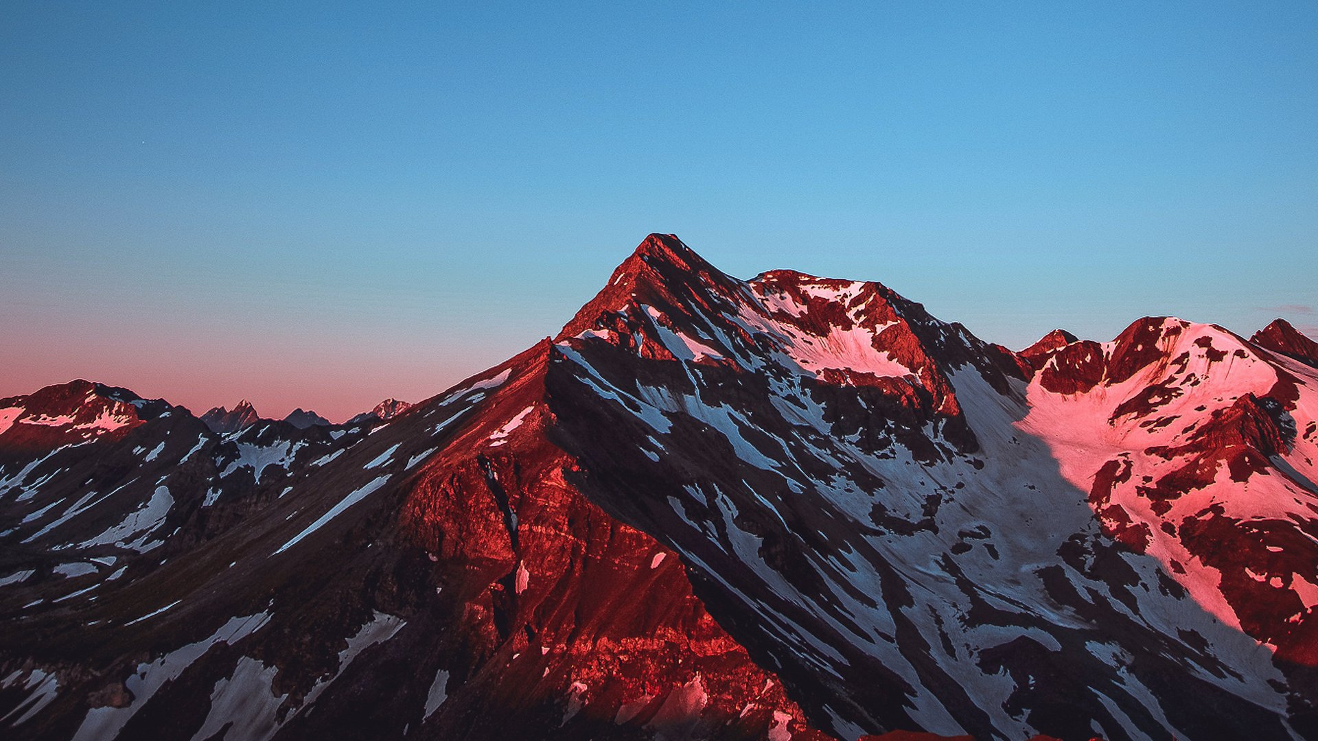 Großglockner bei Abendröte Ausblick auf den Großglockner in Österreich